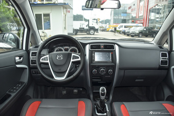 2015款利亚纳A6 1.4L手动两厢理想型