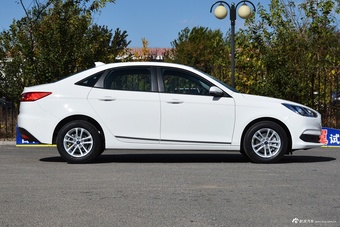 2019款福睿斯1.5L手动质享型