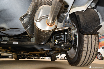 2017款起亚K2 1.4L手动15周年特别版GLS三厢