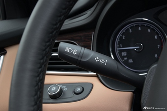  2016款别克君越 2.0T自动尊享型28T