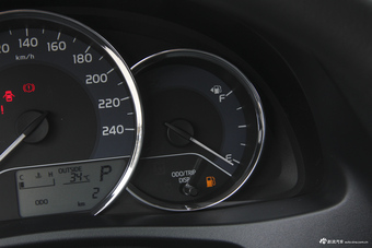 2017款雷凌改款185T自动新锐版