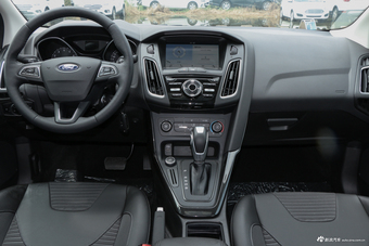 2018款福克斯三厢1.6L自动风尚型智行版