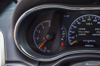 2016款大切诺基3.0TD自动柴油舒享导航版
