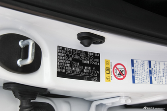 2017款雷克萨斯NX300 2.0T自动全驱 F SPORT