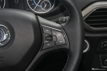 2018款风光S560 1.8L CVT尊贵型