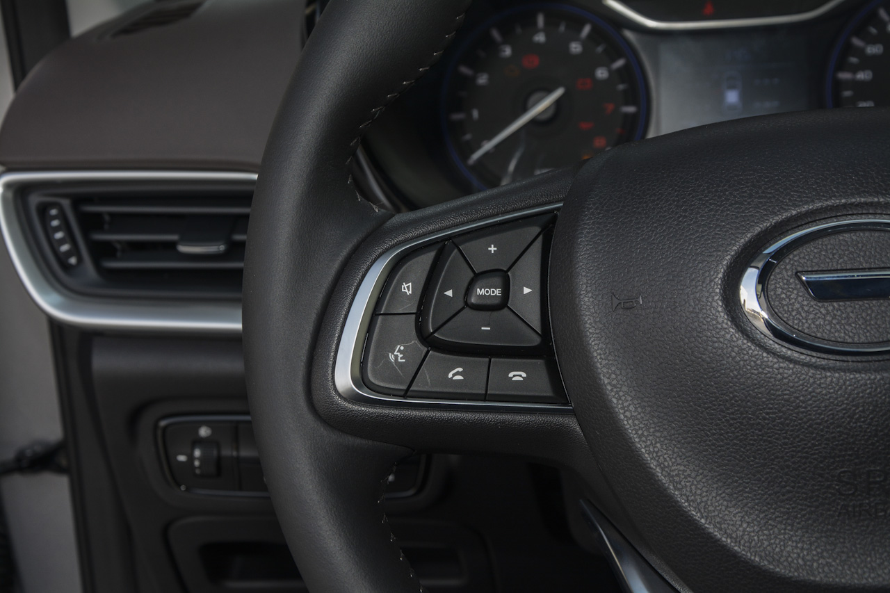 2018款传祺GA4 1.3T自动尊享版200T