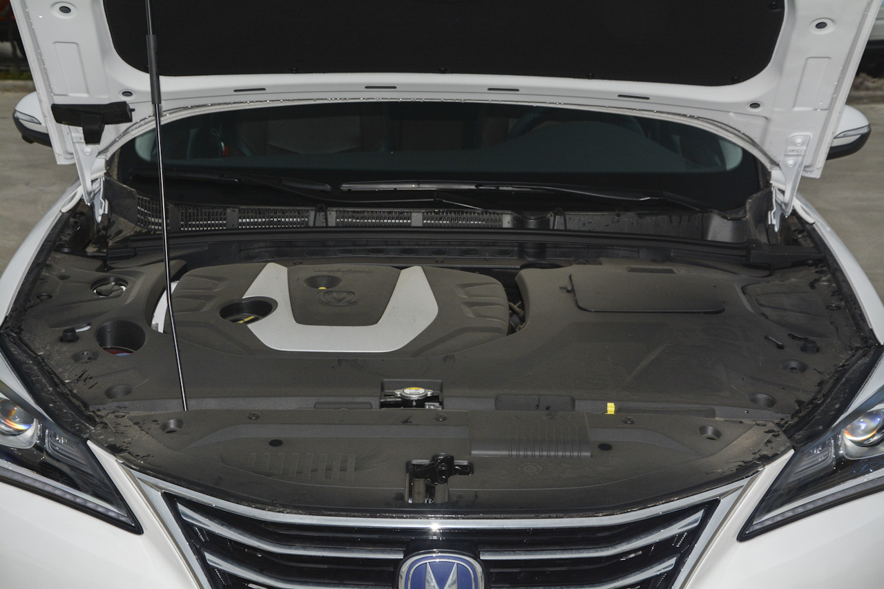 2018款逸动1.6L GDI手动尊尚型