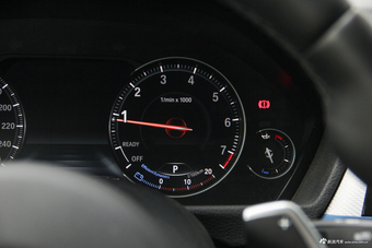 2018款宝马3系GT 2.0L自动330i xDrive M运动型 