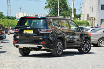 2018款大指挥官2.0T自动四驱智享版