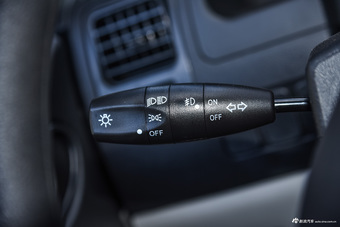 2016款菱智M3L 1.6L手动舒适型7座