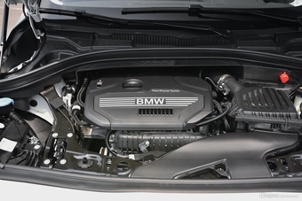 2018款宝马2系225i 2.0T自动尊享型M运动套装