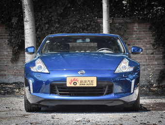 [实拍]极具侵略性 十足的战神之子 日产370Z