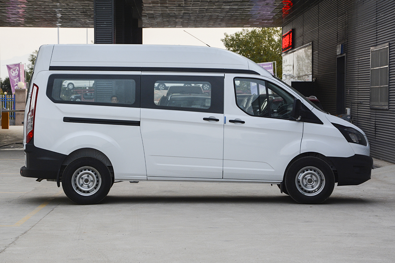 2017款新全顺2.0T中轴中顶柴油Diesel 5/6座Kombi国5