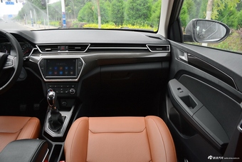 2018款一汽骏派CX65 1.5L手动豪华型