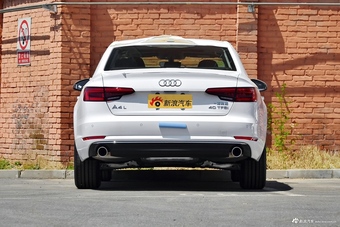 2017款奥迪A4L Plus 2.0T自动40TFSI时尚型