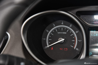 2016款传祺GS5 Super 1.8T自动两驱周年纪念版