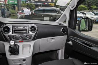 2015款瑞风M3 1.6L手动豪华型