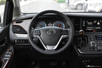 实拍|新款塞纳 空间堪比GL8、动力吊打奥德赛