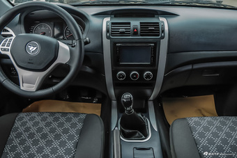 2016款 拓陆者 2.8T E5 柴油两驱精英版ISF2.8