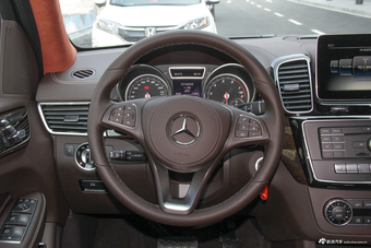  2018款奔驰GLS级 GLS400 3.0T自动4MATIC动感型