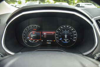 2015款锐界2.7T自动四驱尊锐型