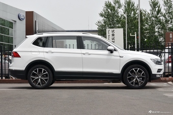 18款大众途观L 2.0T自动四驱旗舰版380TSI