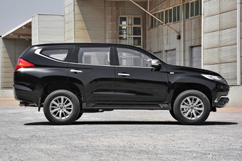 2016款帕杰罗·劲畅3.0L标准版