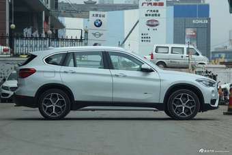 2016款宝马X1 2.0T自动xDrive25Li豪华型