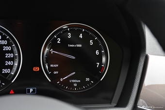 2018款宝马X1 1.5T自动sDrive18Li尊享型