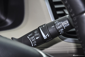 2015款 改款奥德赛2.4L自动至尊版