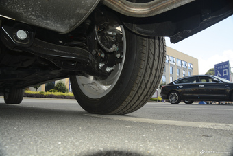 2018款众泰T800 2.0T自动尊享智联型7座