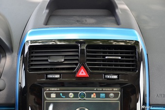 2016款北汽新能源EV160 电动轻快版