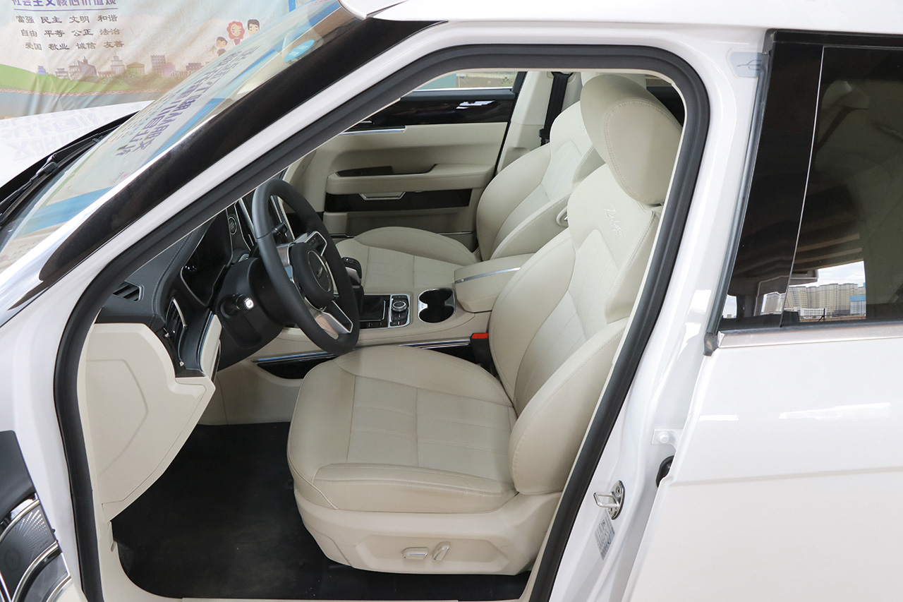 2017款众泰T700 1.8T手动尊享型