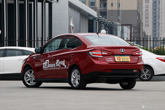 2016款锐3 1.6L手动智享型