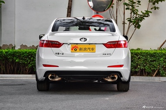 2018款奔腾B70 1.8T自动轿跑版互联智享型