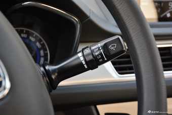 2016款悦翔V7 1.0T手动劲驰新锐型