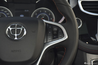 2016款中华V3 1.5L自动智能型