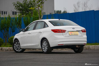 2017款福睿斯幸福版1.5L自动时尚型