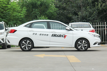 2018款逸动DT 1.6L手动尊享型