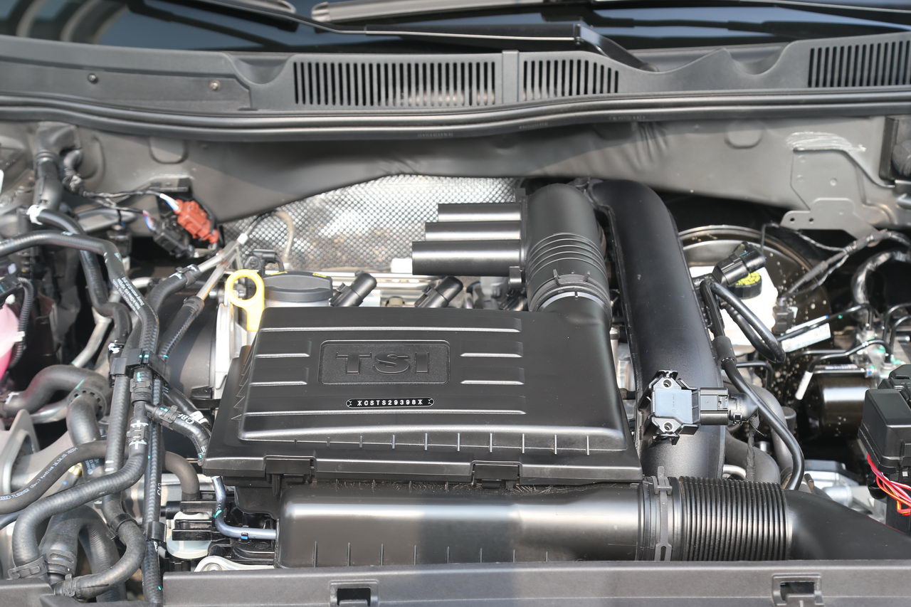 2017款蔚领1.4T自动顶配版