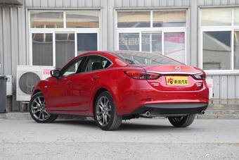 2018款阿特兹2.5L自动蓝天运动版