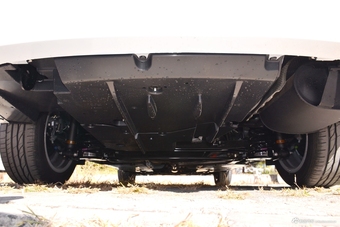 2017款卡罗拉改款双擎1.8L自动E-CVT领先版