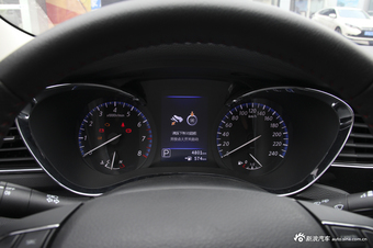 2018款启辰D60 1.6L自动智联豪华版