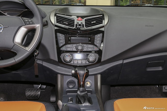 2017款海马S5强动力版1.5T自动豪华型