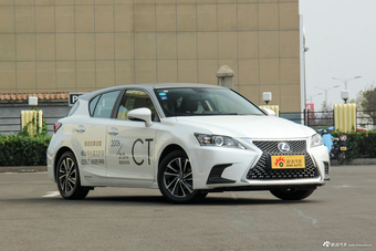 2017款雷克萨斯CT200h 舒适版双色