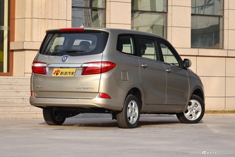 2017款伽途im6 1.5L手动智臻型