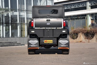 霸气侧漏！到店实拍福特F650