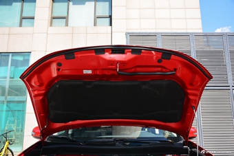 2018款欧蓝德2.0L自动两驱荣耀版