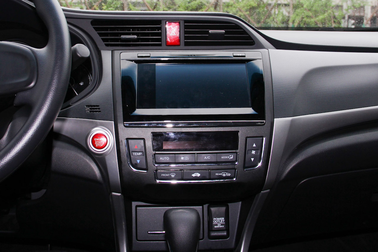 2016款凌派1.8L自动领先版