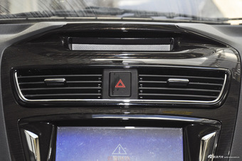 2016款英致727 1.5L手动商务版